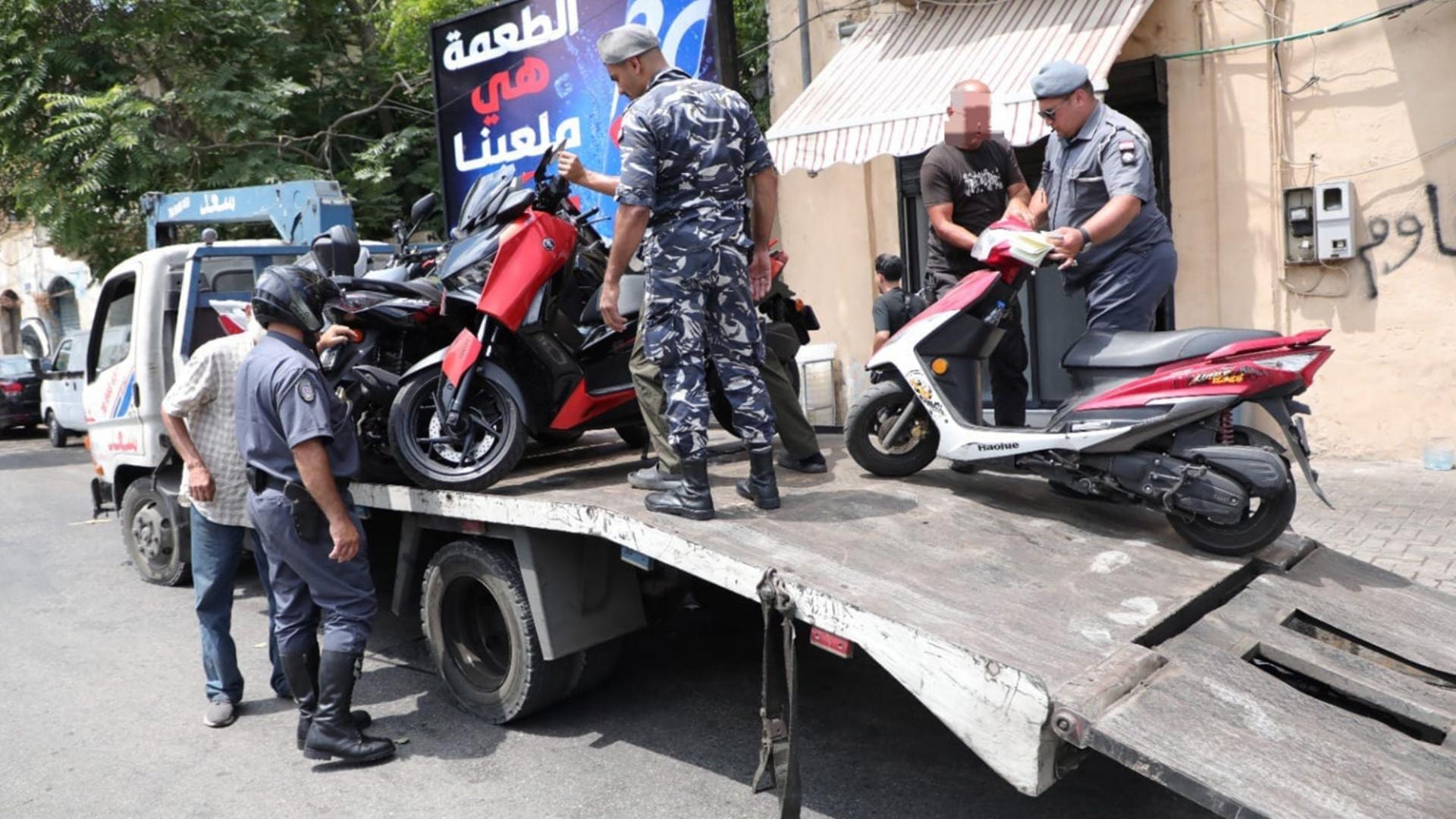 حواجز في بيروت لضبط مخالفات سائقي الدراجات الآلية.. وهذا ما اسفرت عنه!