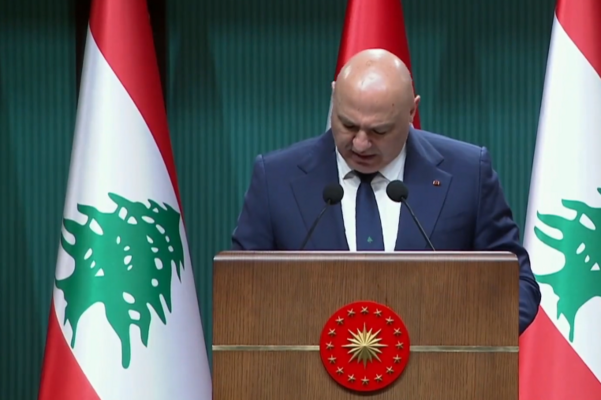عون يؤكد من أنقرة: سيادة لبنان وكرامته الوطنية خط أحمر